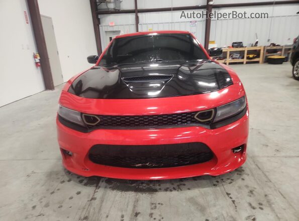 2C3CDXCT0JH155939 2018 DODGE CHARGER Red Widok z przodu