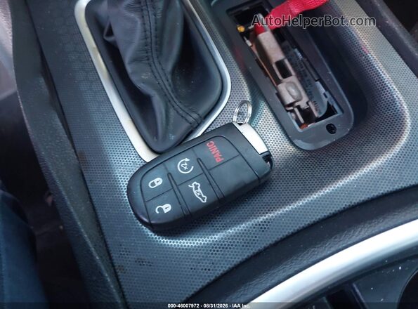 2C3CDXCT0JH201009 2018 DODGE CHARGER Темно-бордовый Вид панели приборов
