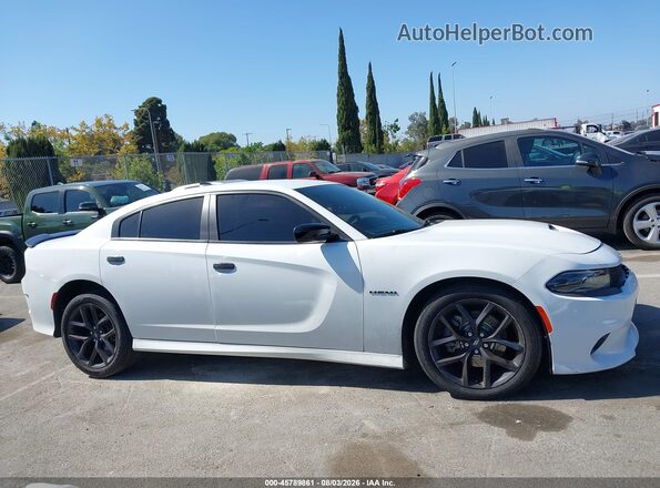 2C3CDXCT0MH628582 2021 DODGE CHARGER White Widok wnętrza z tyłu