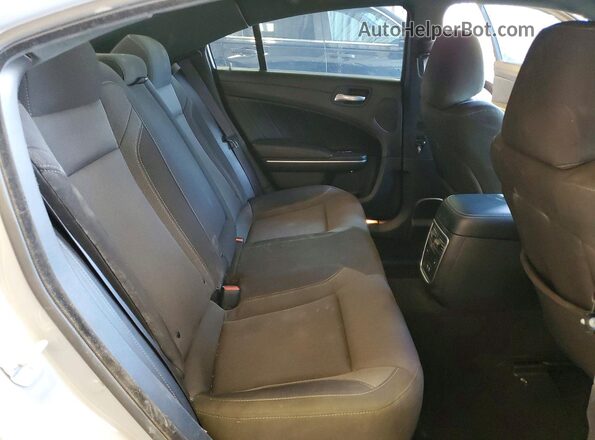 2C3CDXCT0NH146048 2022 DODGE CHARGER Silver Հետևի նստատեղերի տեսք