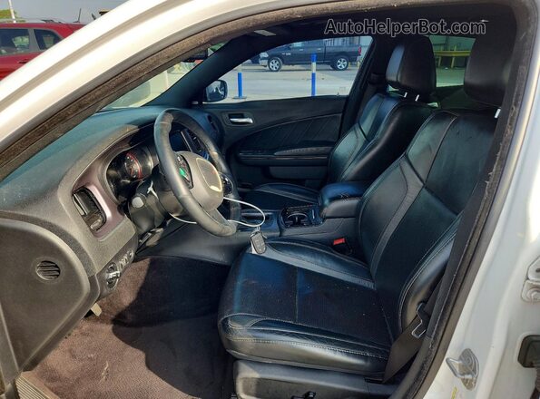 2C3CDXCT2HH642392 2017 DODGE CHARGER Белый Вид салона спереди