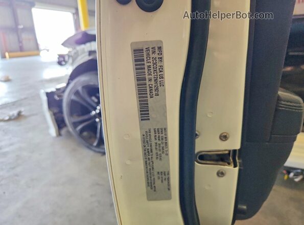 2C3CDXCT2NH129218 2022 DODGE CHARGER Белый Вид наклейки с VIN-кодом