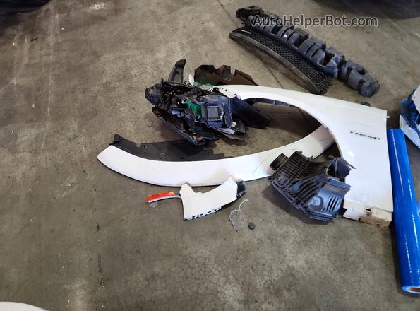 2C3CDXCT2NH129218 2022 DODGE CHARGER Белый Вид подкапотного пространства