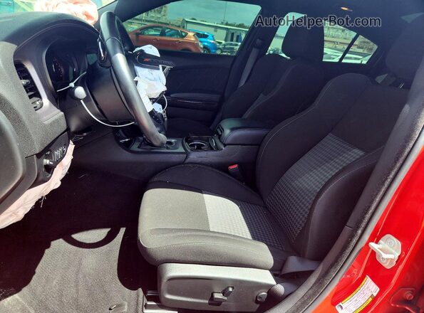 2C3CDXCT2PH616146 2023 DODGE CHARGER Red Widok wnętrza z przodu