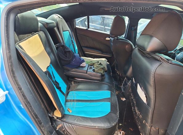 2C3CDXCT4KH662909 2019 DODGE CHARGER Blue Widok tylnych siedzeń