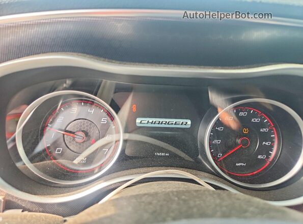 2C3CDXCT5GH285482 2016 DODGE CHARGER Black ხელსაწყოთა პანელის ხედი