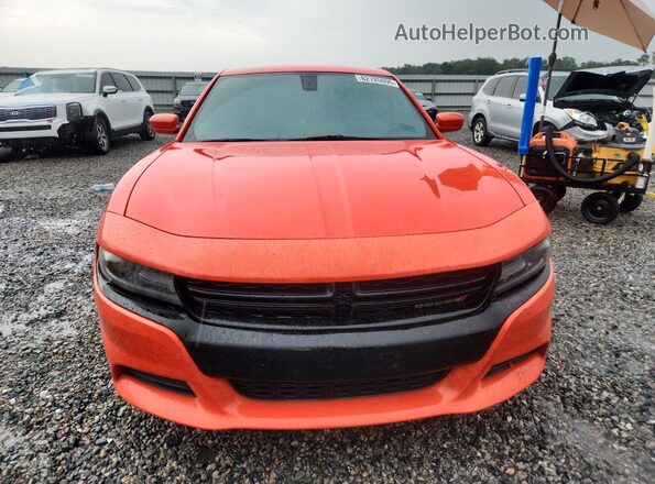 2C3CDXCT7HH525567 2017 DODGE CHARGER Orange Widok z przodu