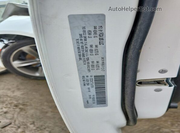 2C3CDXCT7JH176741 2018 DODGE CHARGER White Engine compartment view