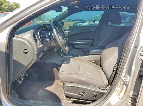 2C3CDXCT8JH211903 2018 DODGE CHARGER Silver Widok wnętrza z przodu