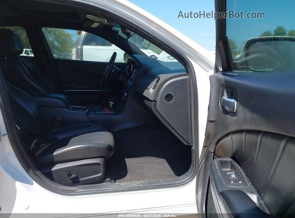 2C3CDXCT9GH228377 2016 DODGE CHARGER White Widok wnętrza z przodu