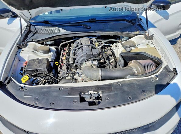 2C3CDXCT9LH150466 2020 DODGE CHARGER White Widok wnętrza z tyłu