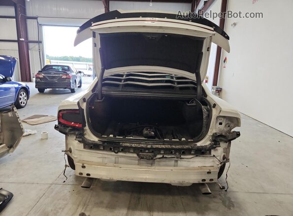 2C3CDXCT9LH215655 2020 DODGE CHARGER White Widok z tyłu