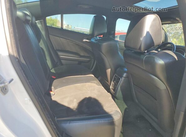 2C3CDXGJ0GH138852 2016 DODGE CHARGER White Հետևի նստատեղերի տեսք