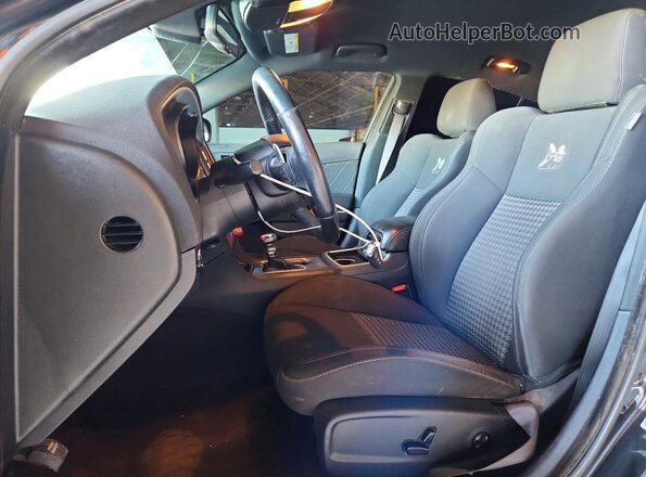2C3CDXGJ0KH510408 2019 DODGE CHARGER Черный Вид салона спереди