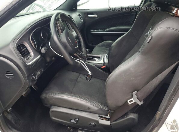 2C3CDXGJ0LH184403 2020 DODGE CHARGER Белый Вид салона спереди
