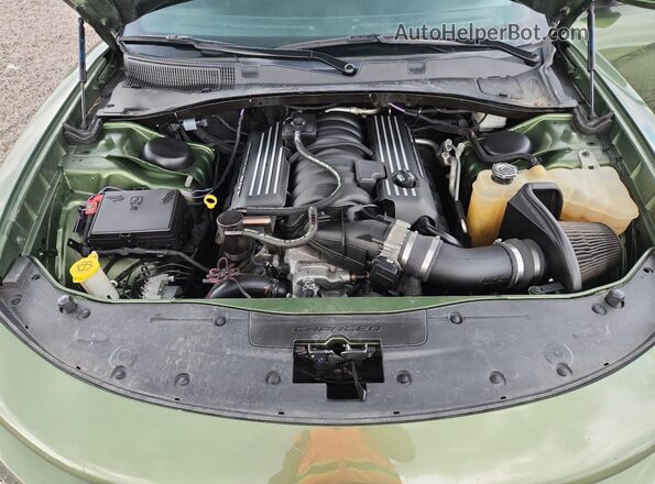 2C3CDXGJ0LH247807 2020 DODGE CHARGER Green Vista del compartimento del motor