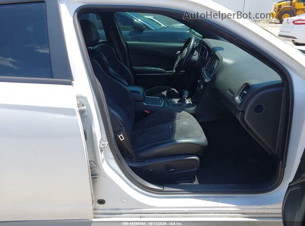 2C3CDXGJ1GH143347 2016 DODGE CHARGER White Widok wnętrza z przodu