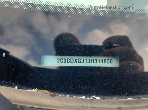 2C3CDXGJ1JH314850 2018 DODGE CHARGER Red Вид підкапотного простору