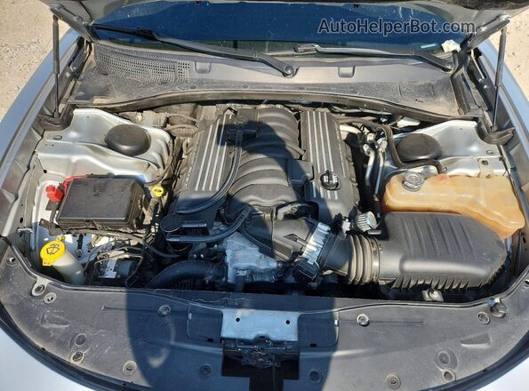 2C3CDXGJ3KH742727 2019 DODGE CHARGER Silver Rear interior view