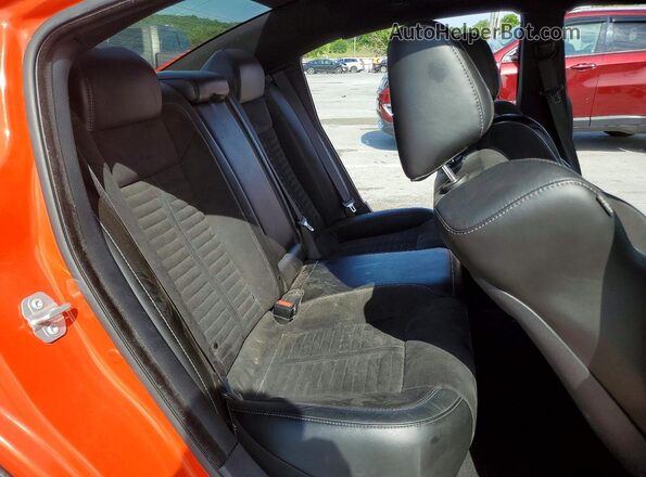 2C3CDXGJ7KH646728 2019 DODGE CHARGER Orange Widok tylnych siedzeń