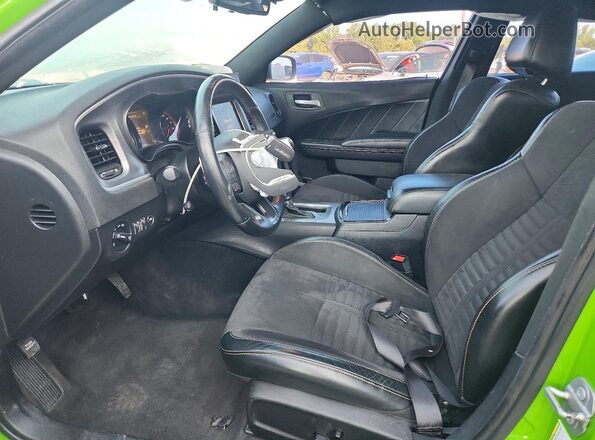 2C3CDXGJ8HH606327 2017 DODGE CHARGER Green Front interior view