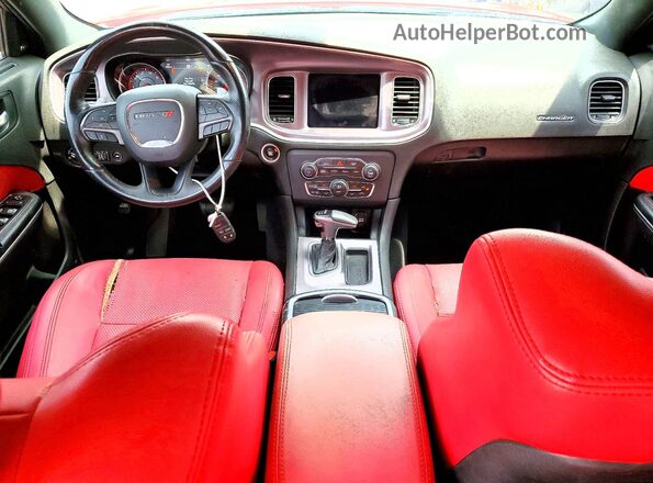 2C3CDXGJ8KH609087 2019 DODGE CHARGER Red Вид панелі приладів