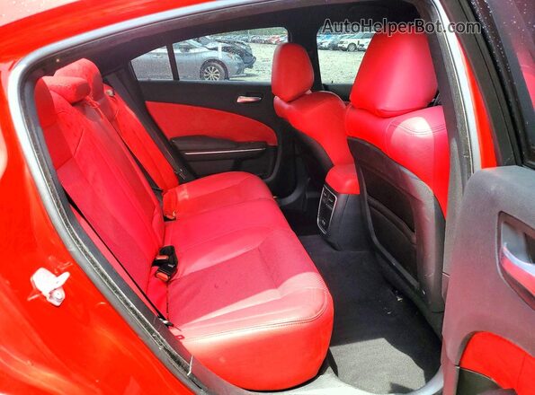 2C3CDXGJ8KH609087 2019 DODGE CHARGER Red Вид задніх сидінь