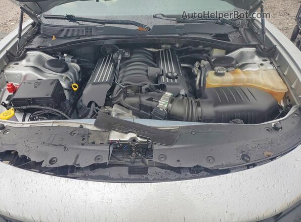 2C3CDXGJ8KH732176 2019 DODGE CHARGER Silver Vista interior trasera