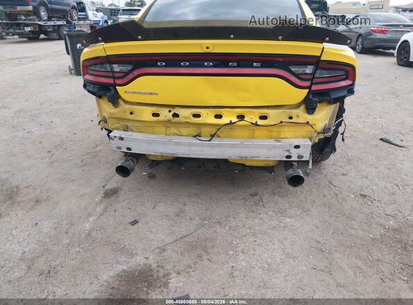 2C3CDXGJ9HH532576 2017 DODGE CHARGER Yellow Front view