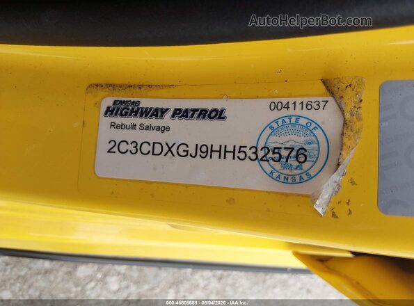2C3CDXGJ9HH532576 2017 DODGE CHARGER Yellow Engine compartment view