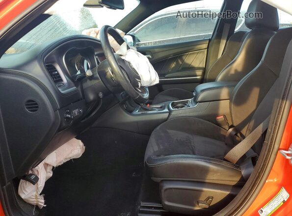 2C3CDXGJ9KH646679 2019 DODGE CHARGER Оранжевый Вид салона спереди