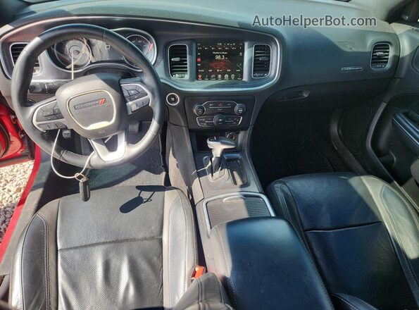 2C3CDXHG0GH183213 2016 DODGE CHARGER Red Widok deski rozdzielczej