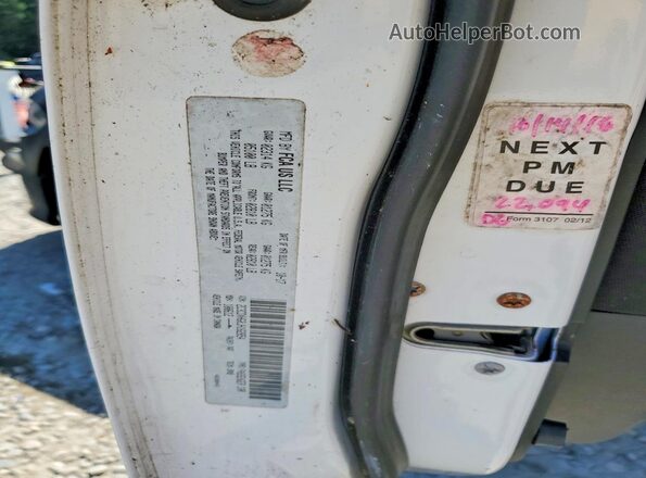 2C3CDXHG0JH162854 2018 DODGE CHARGER White Vista del compartimento del motor