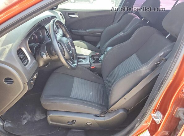2C3CDXHG0PH512959 2023 DODGE CHARGER Оранжевый Вид панели приборов