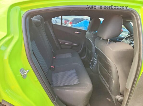 2C3CDXHG0PH589315 2023 DODGE CHARGER Green Вид задніх сидінь