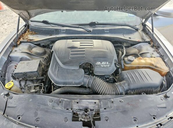 2C3CDXHG1GH203131 2016 DODGE CHARGER Silver Rear interior view