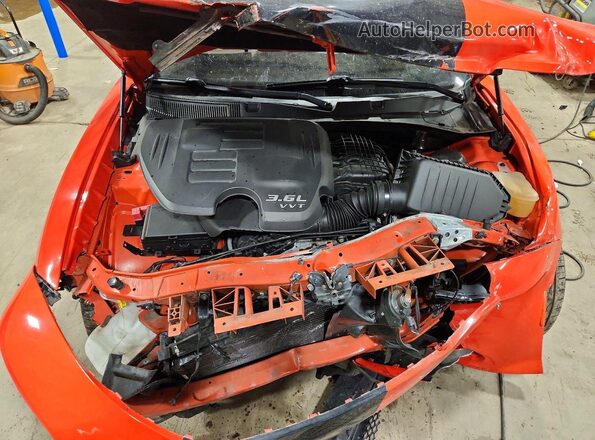 2C3CDXHG1MH619725 2021 DODGE CHARGER Orange Widok wnętrza z tyłu