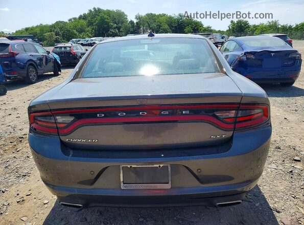 2C3CDXHG2JH135462 2018 DODGE CHARGER Gray Вид ззаду