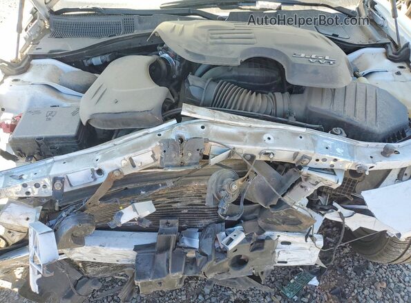 2C3CDXHG2PH544733 2023 DODGE CHARGER White Widok wnętrza z tyłu