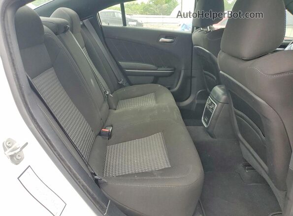 2C3CDXHG2PH544733 2023 DODGE CHARGER White Widok tylnych siedzeń