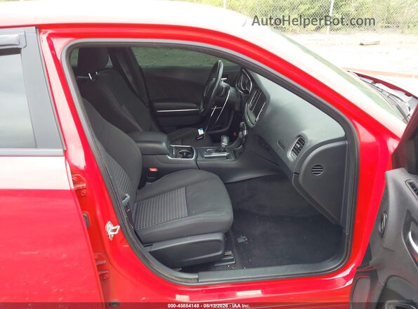 2C3CDXHG3HH642381 2017 DODGE CHARGER Red Widok wnętrza z przodu