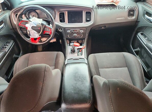 2C3CDXHG3KH579080 2019 DODGE CHARGER White Widok deski rozdzielczej