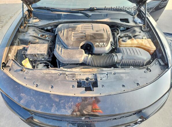 2C3CDXHG4GH355307 2016 DODGE CHARGER Черный Вид задней части салона