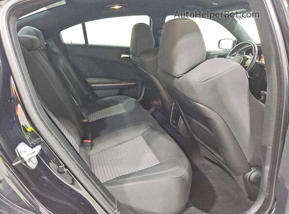 2C3CDXHG4KH527036 2019 DODGE CHARGER Black Widok tylnych siedzeń