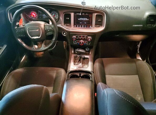 2C3CDXHG4KH747017 2019 DODGE CHARGER White Widok deski rozdzielczej
