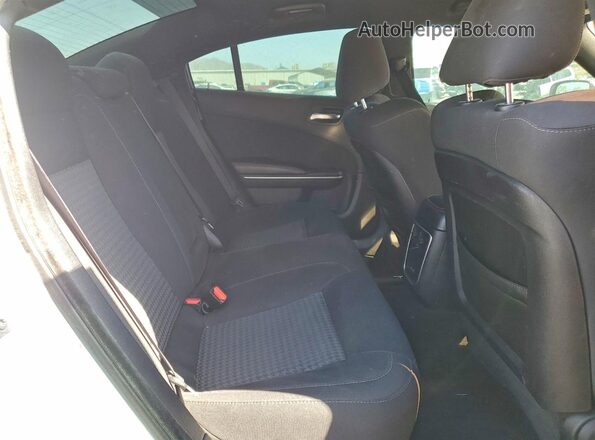 2C3CDXHG5KH685014 2019 DODGE CHARGER White Rear seats view