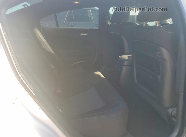 2C3CDXHG5PH606965 2023 DODGE CHARGER White Vista de los asientos traseros