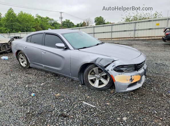 2C3CDXHG6JH142253 2018 DODGE CHARGER Silver Delantero derecho