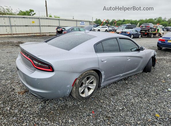 2C3CDXHG6JH142253 2018 DODGE CHARGER Silver Trasero derecho