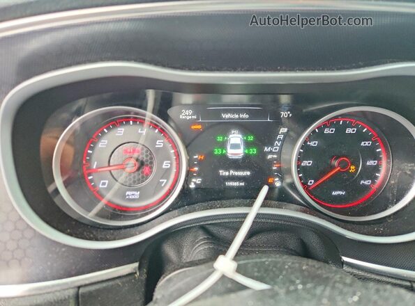 2C3CDXHG6JH142253 2018 DODGE CHARGER Silver Vista del cuadro de instrumentos